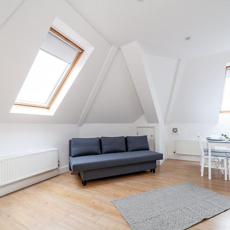 Great 1 Bedroom In Hounslow With Free Parking Abbey Wood Exterior photo