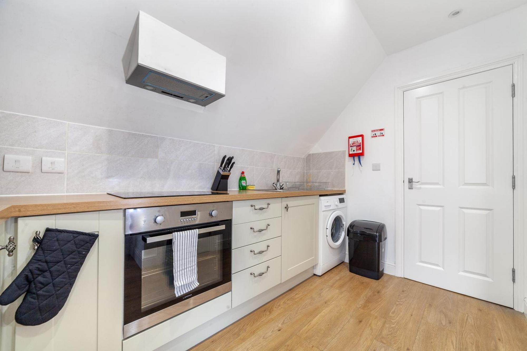 Great 1 Bedroom In Hounslow With Free Parking Abbey Wood Exterior photo
