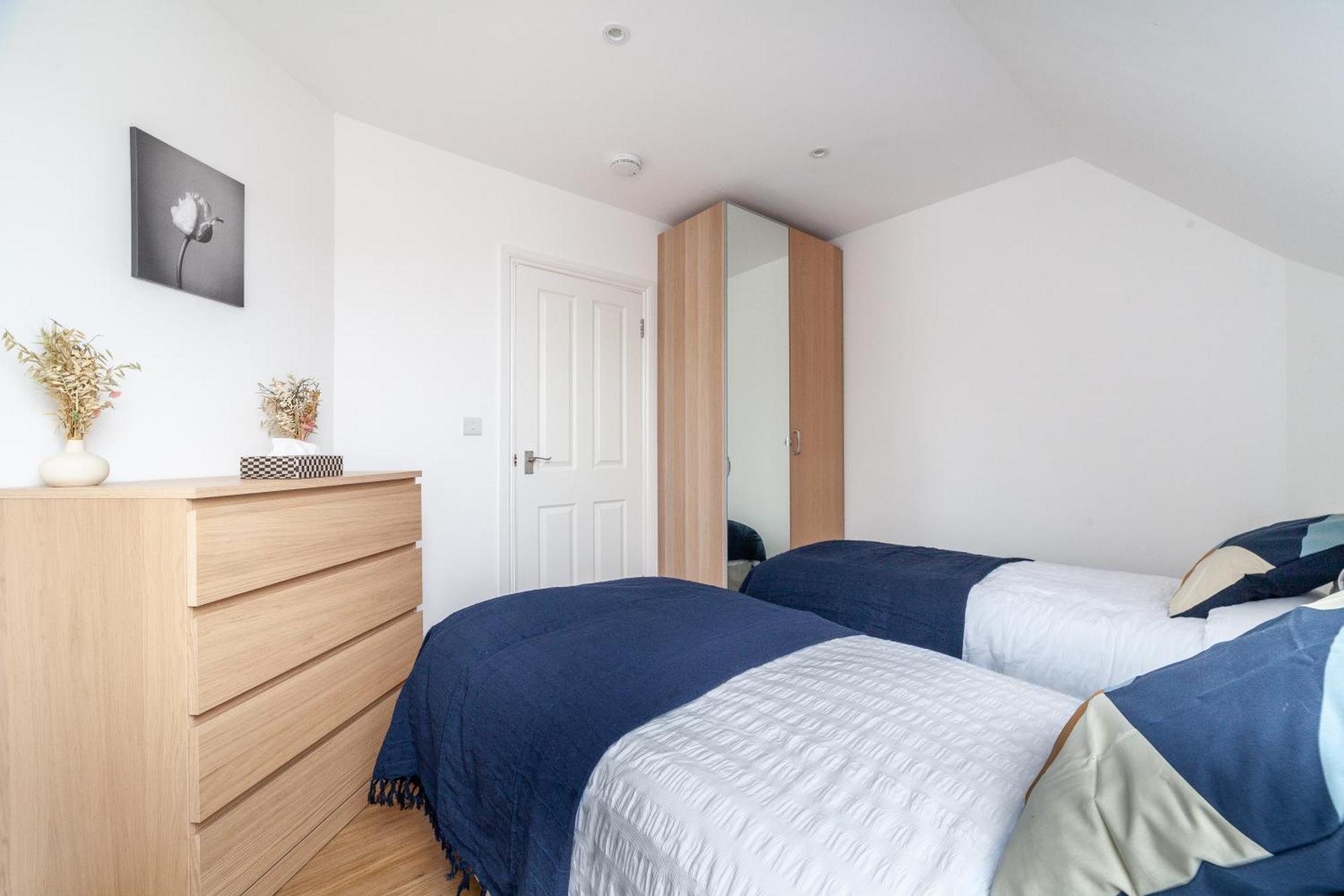 Great 1 Bedroom In Hounslow With Free Parking Abbey Wood Exterior photo